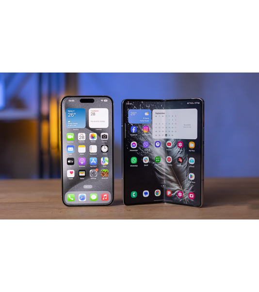 iPhone 18 fold