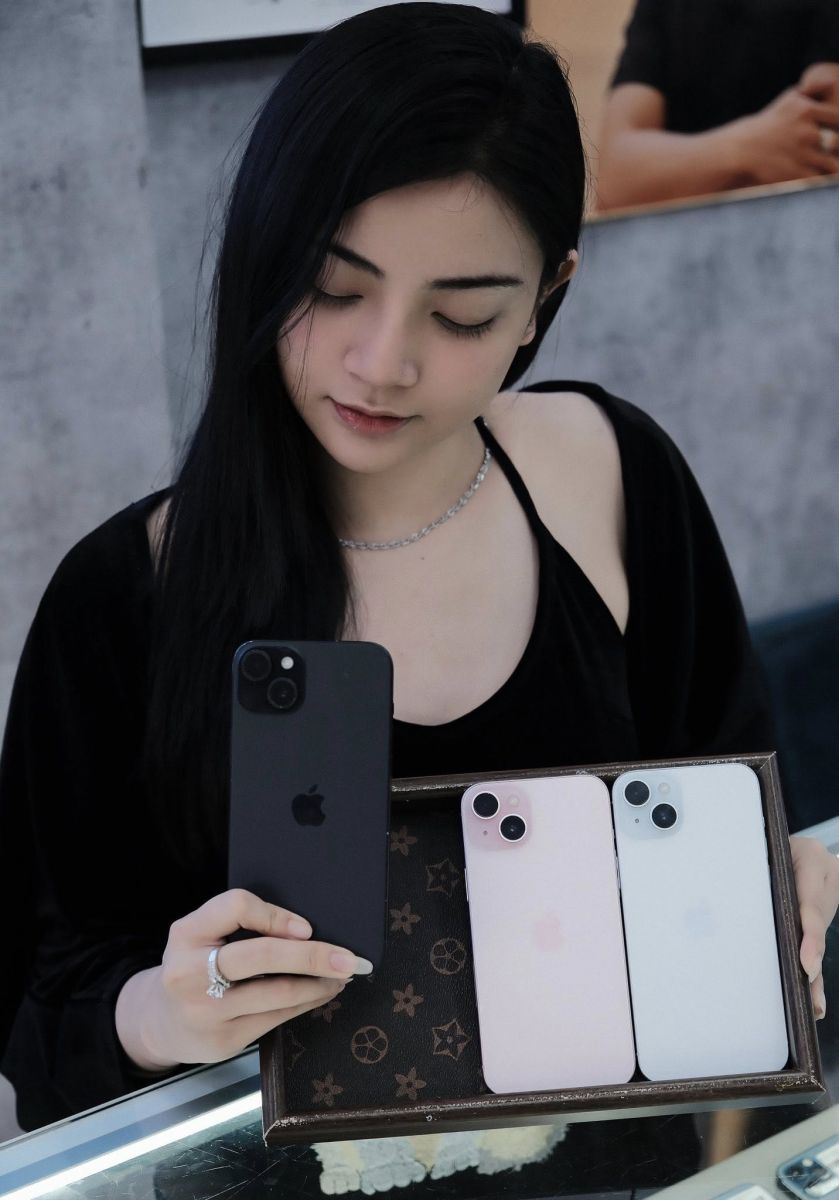 Top 7 iPhone Nên Tặng Bạn Gái Dịp 8/3
