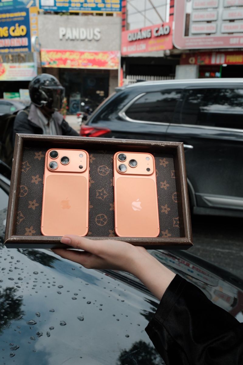 Top iPhone Tặng Bạn Gái Dịp 8/3 Được Yêu Thích Nhất 2026