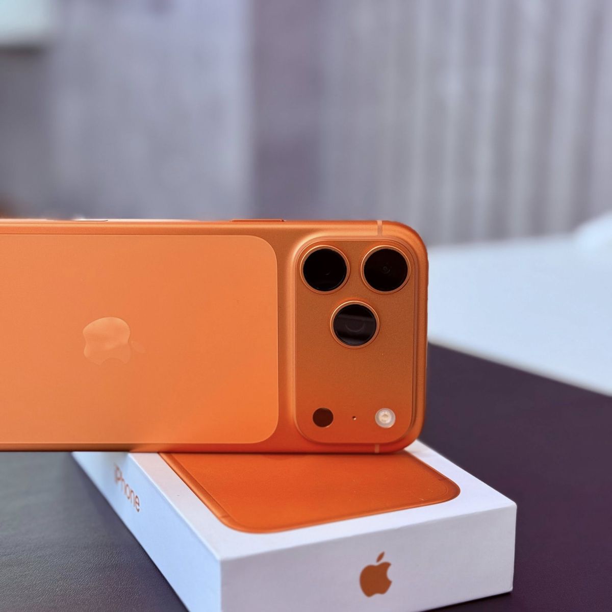 Mua iPhone làm quà tết