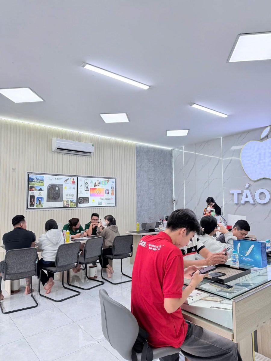 Top iPhone nên mua trả góp 2026