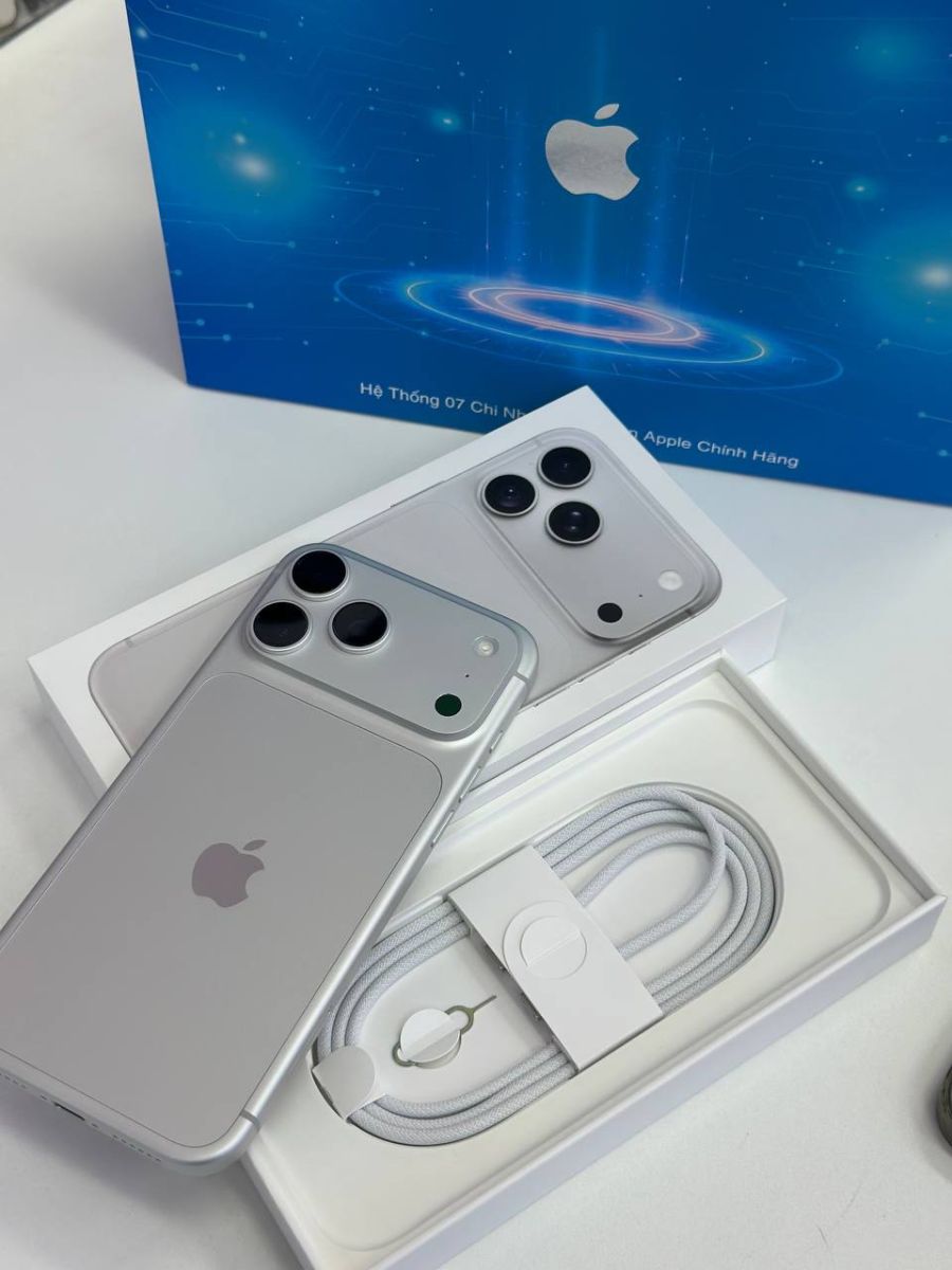 Khui seal iPhone 18 Pro Max tại Táo US bản màu bạc