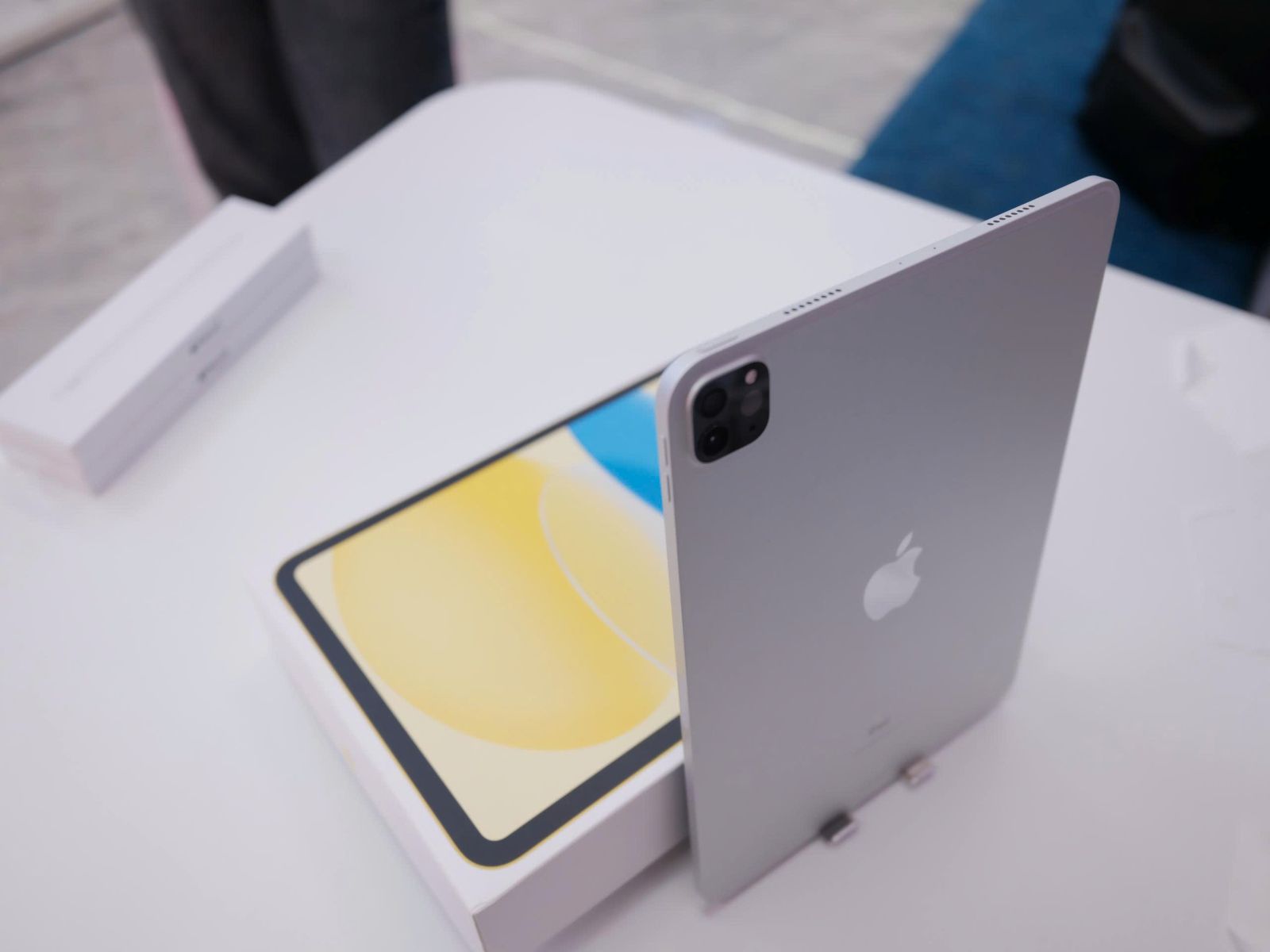 iPad giá rẻ cho Sinh Viên