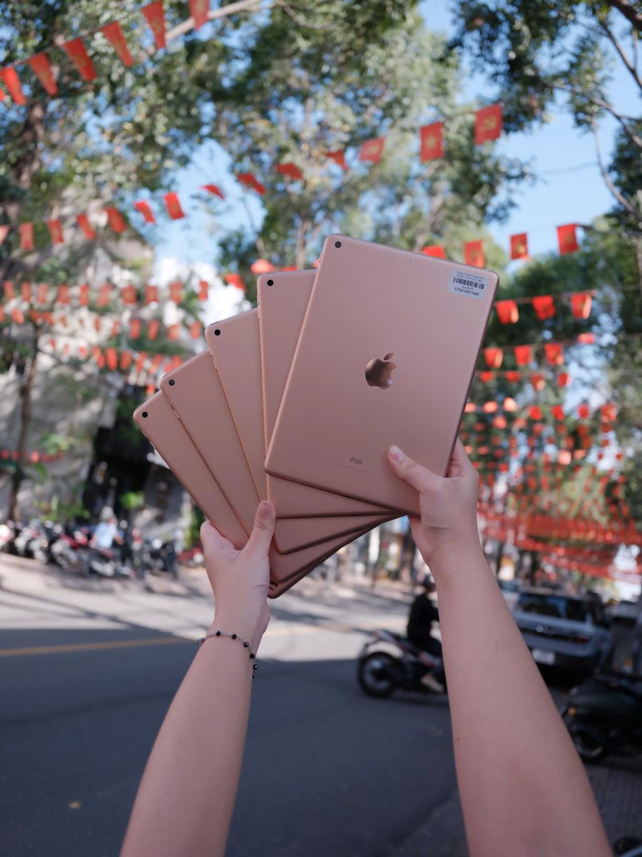 iPad giao hàng COD
